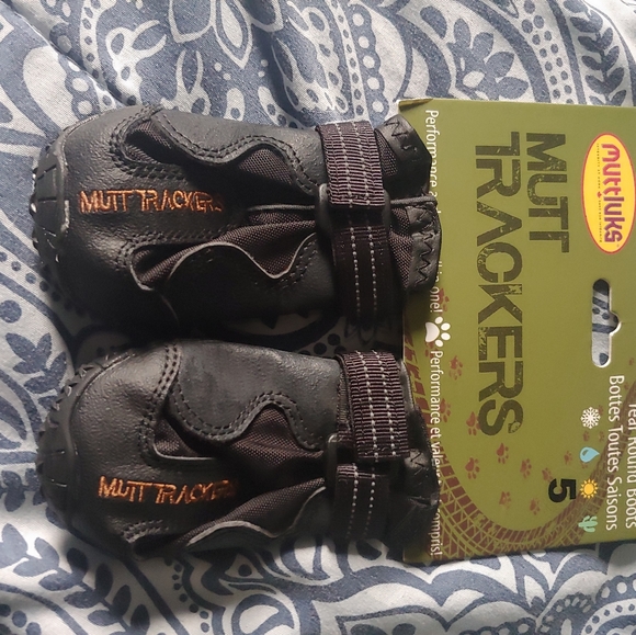 Size 4 & size 5 mutt trackers dog boots - Picture 2 of 3